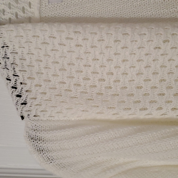 NWT Cream Cardigan Sweater - Picture 3 of 5